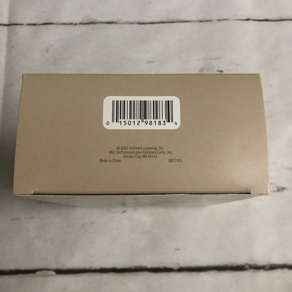 Hallmark Keepsake Christmas Tree Ornament Decorating Snow Lady - Picture 6 of 6